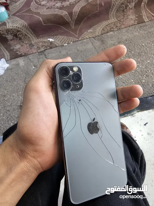 للبيع آيفون بطارية 86