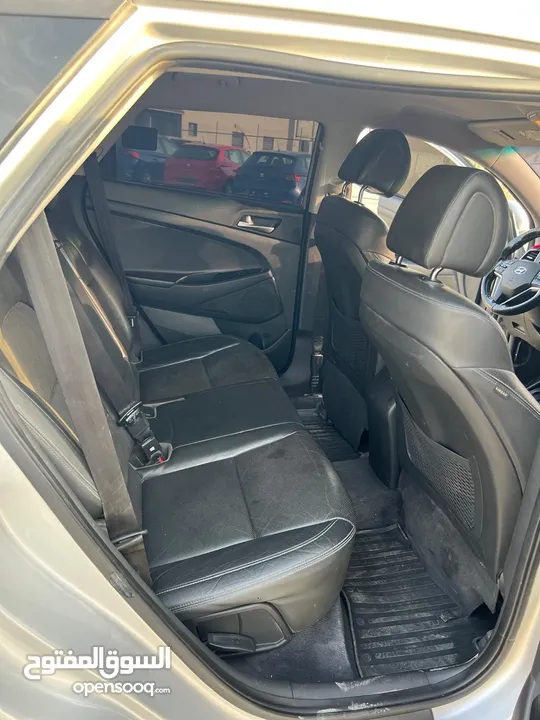 هونداي توسان/2017  فل بدون فتحة سقف 4x4