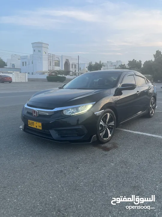 Honda Civic 2018 - Turbo 1.5 RS (Full option) Good condition