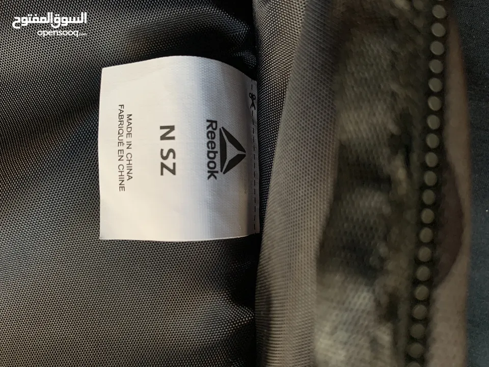 حقيبة ظهر جديدة وكالة أصلية نوع Reebok