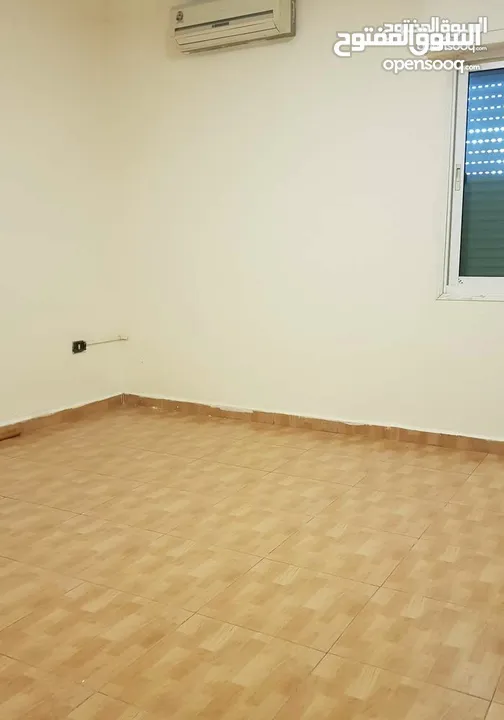 شقة مميزة - دير غبار - 3نوم 2ماستر - 220م - قرب الخدمات العامة