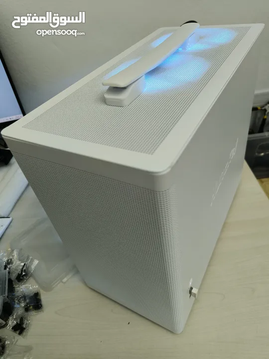 Mini Gaming PC كيس صغير للألعاب