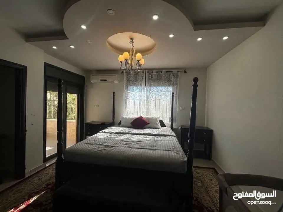 شقه مفروشه للايجار في البيره فرب البنك الإسلامي العربي ومطعم سامر