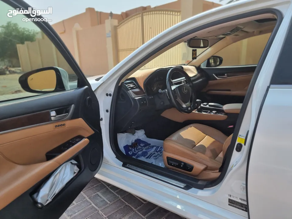 Lexus GS350 - American - First Owner in UAE Personal car
