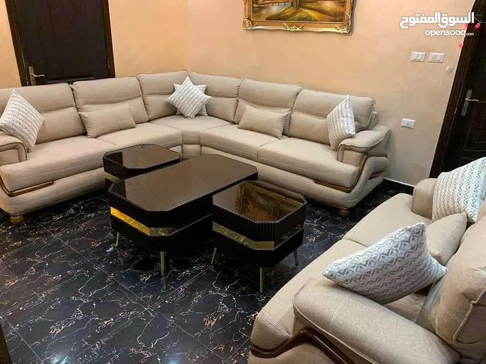 اطقم ضيوف خشب زان وسويد 2cm   بل كامل واسفنج دانلوب مكفول 5 سنوات عل فاتوره لاتتردد بل اتصال ماسة.