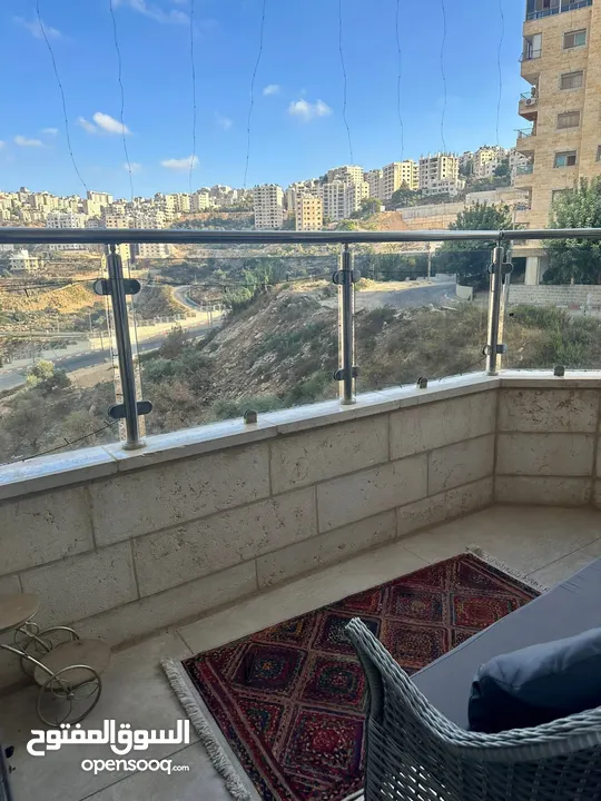 شقة مميزة باطلالة مفتوحة