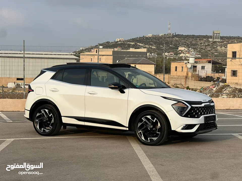 كايا سبورتاج  GT-Line Plug In /2022  فل الفل فتحة سقف بانوراما  فل مسكر  Plug In 4x4 -  271Hp