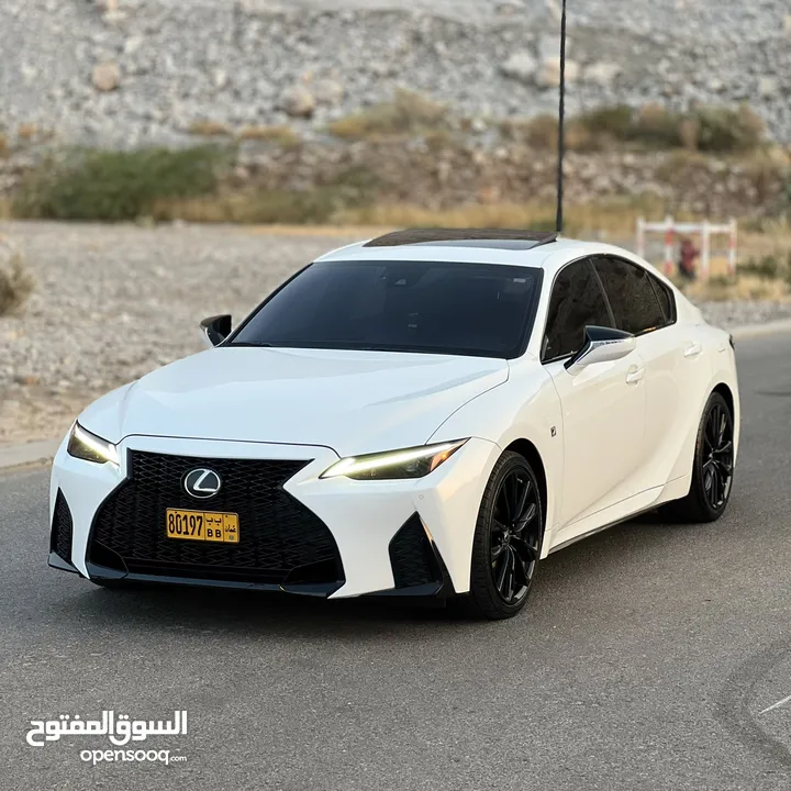 لكزس  is 350 F Sport 2021 كلين تايتل بدون حوادث