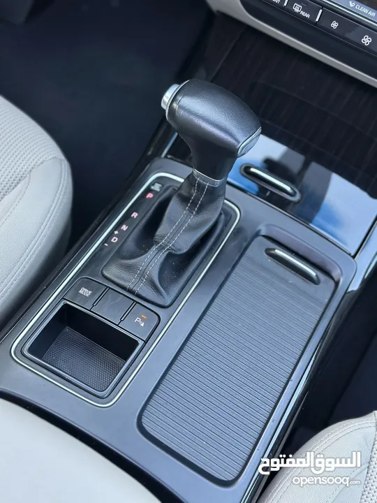 KIA SORENTO (SX) 2019 وارد الوكالة قاطع  مسافة 80 الف كم فل كامل اعلى صنف فحص كامل