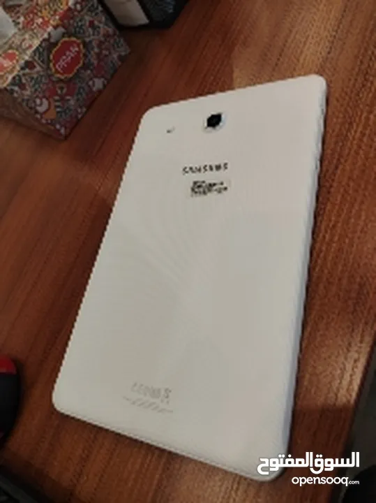 Samsung Galaxy Tab E SM-T561 Tablet - 9.6 Inch, 8 GB, Wifi, 3G white