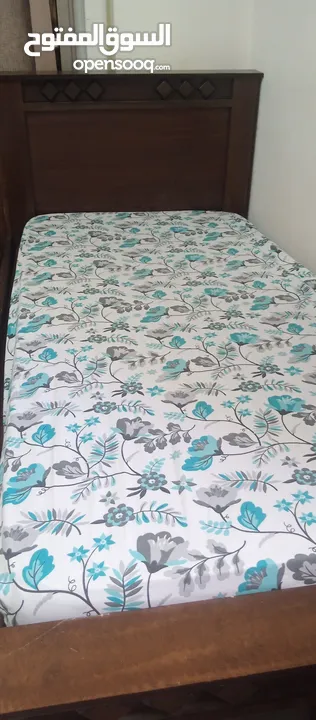 تخت مفرد للبيع