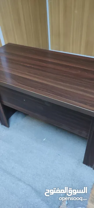 طاولة مكتب خشب الآتية الثقيل مع كرسي مكتب ورفوف بلاستيكية نوع الاصيل