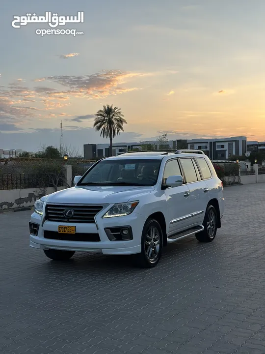 لكزس LX570 V8 2014 بهوان ممشى 241 الف مستخدم الاول موتر بحاله الوكاله مطلوب 15500