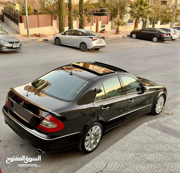 Mercedes Benz E200