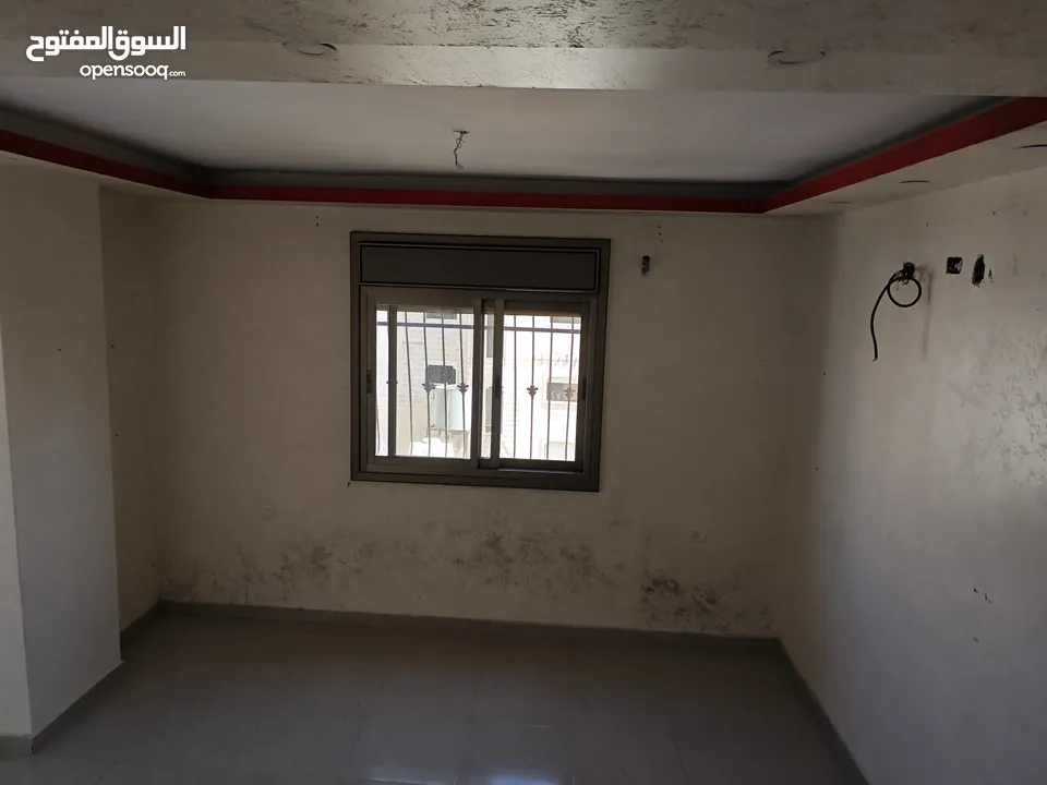 شقة 3 غرف نوم حمامين طابق ثاني تشطيب سوبر طابو جاهز للبيع