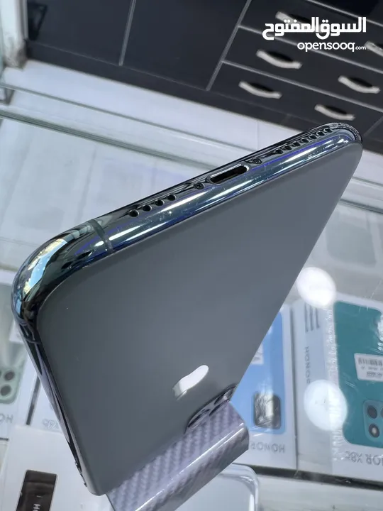 Used iPhone 11 Pro Max (256 GB) ايفون  11 برو ماكس مستعمل بحالة ممتازة  مكفول كفالة فحص و استخدام 30