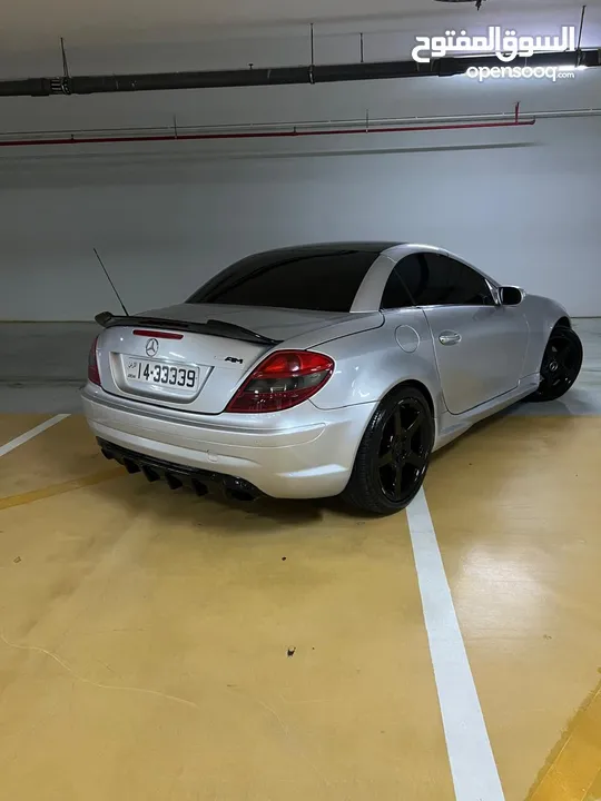 للإيجار فقط من عند ليون جروب اسعار تناسب الجميع  سيارة العشاق SLK مرسيدس
