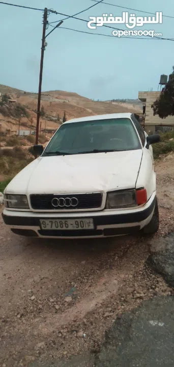 أودي موديل قديم 1990