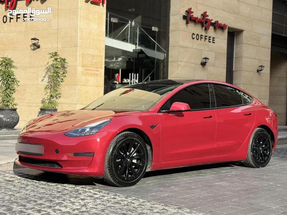 Model 3 / standard plus 2021 Autoscore B+      بحالة الوكالة (%84) اعلى سكور / عداد قليل