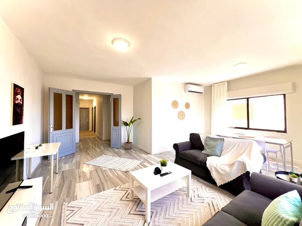 عمارة استثمارية جبل عمان مساحة ارض 741 متر دخل ممتاز جداً للبيع مستعجل