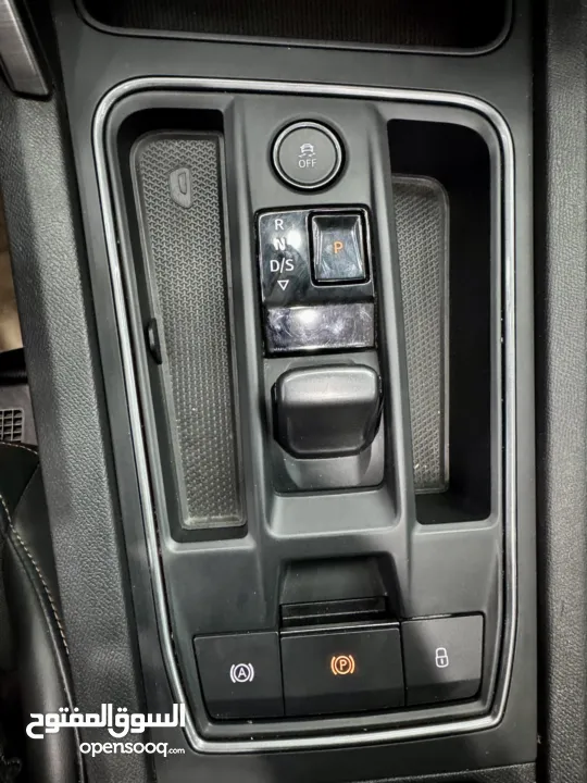 كوبرا فورمنتو 2022 4/4 310 حصان ولا غرام بويه عداد قليل جداً و اصلي البيع كاش او نص نص والبدل وارد