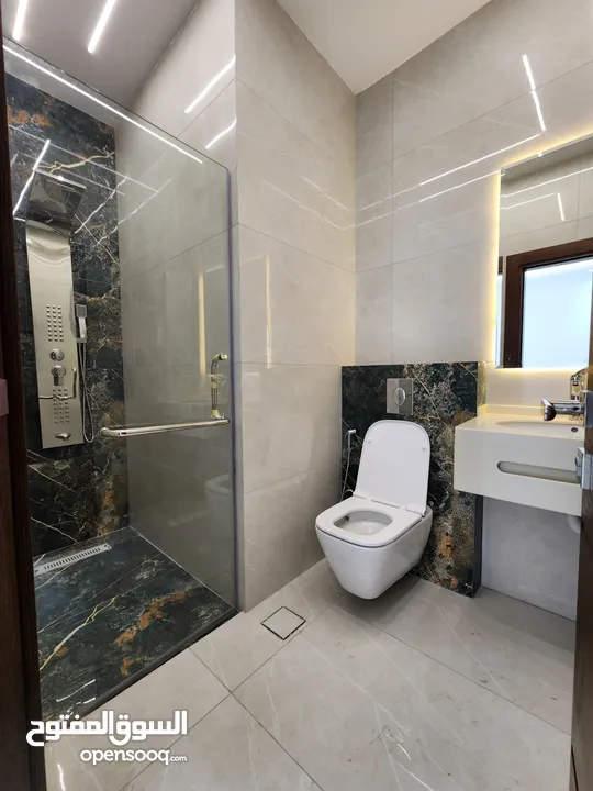 شقة فارغة للبيع في خلدا - ref: 14593