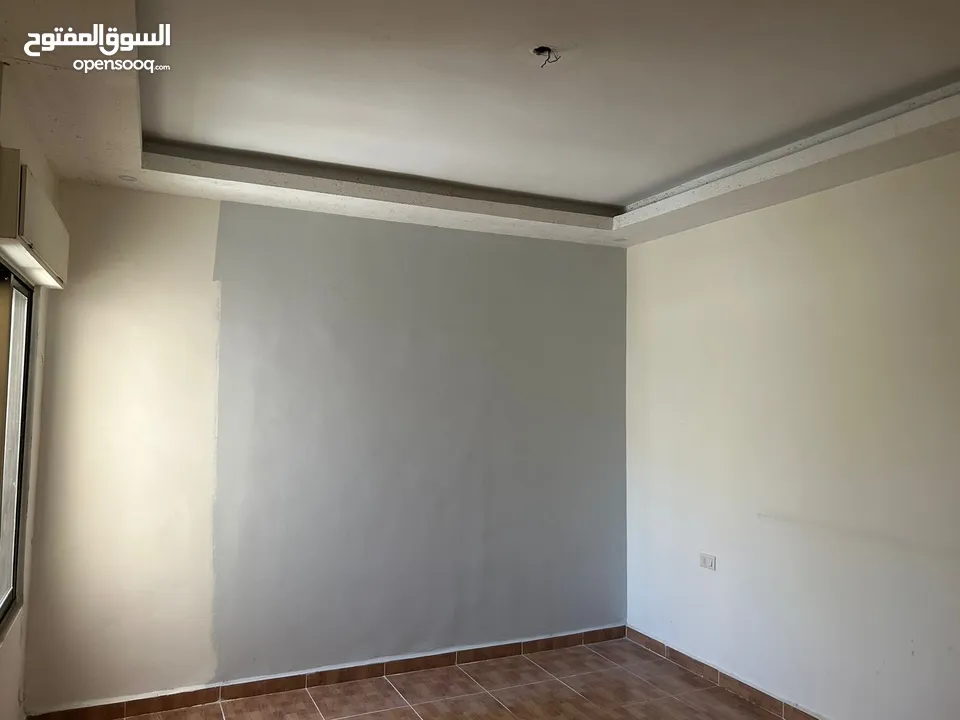 شقه بحاله ممتازه للايجار في المدينه الرياضيه