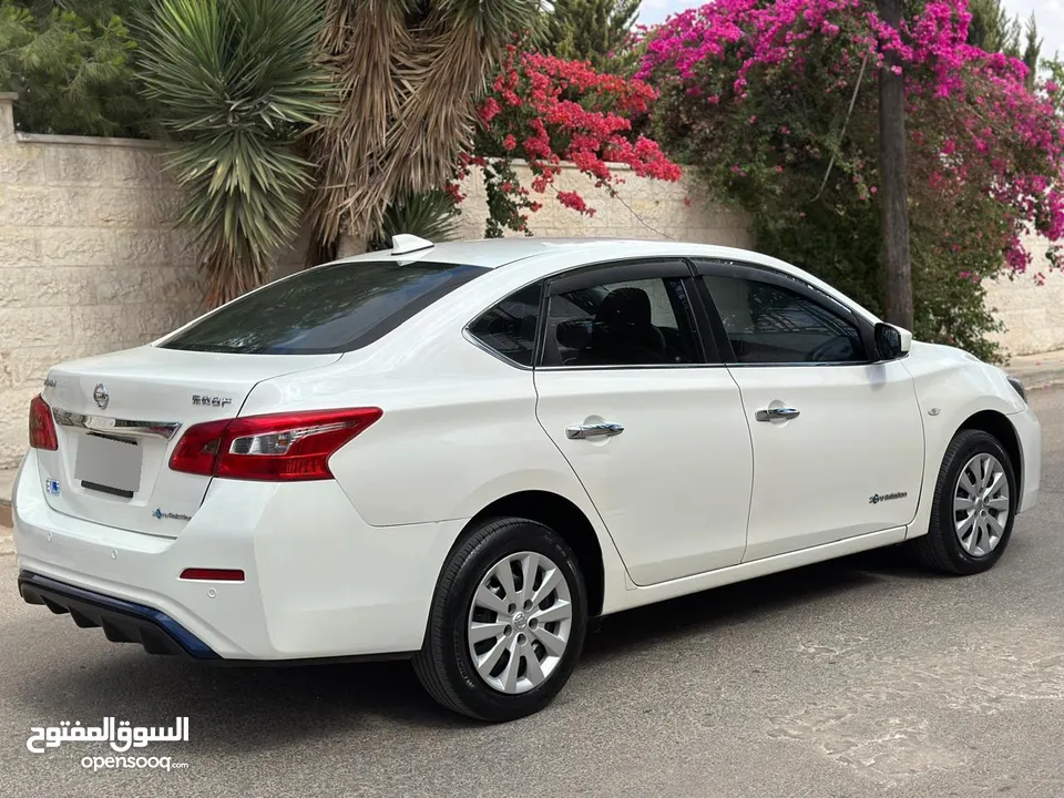 نيسان سلفي موديل 2019 جمرك جديد ممشى قليل اصلي وفعلي كرت ابيض بحاله الوكاله