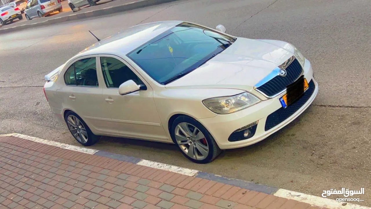 سكودا اوكتافيا رمش موديل 2012