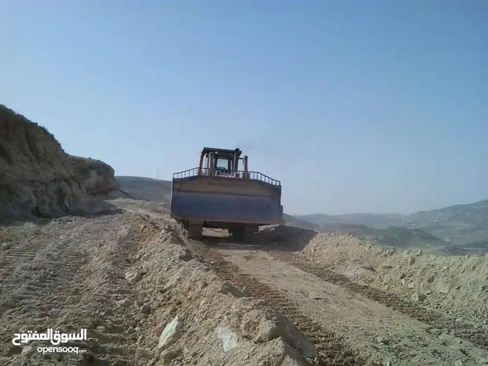 بلدوزر D8L +لودر 470 +حفارة 450 +حفارة 300 للإيجار