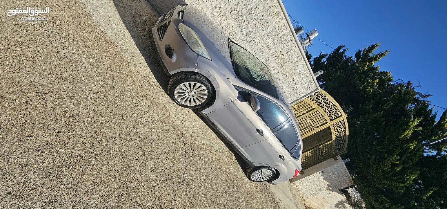 فورد فوكس 2012 ترخيص+ تأمين شامل