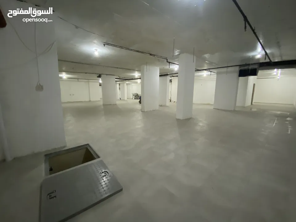 Store for Rent 550 m in Al-Mahboula Downstairs without downhill for car Ceramic floor