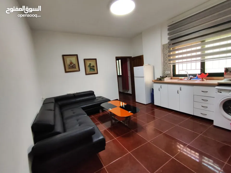 استديو مفروش للإيجار في عين مصباح قرب بنك فلسطين المركزي