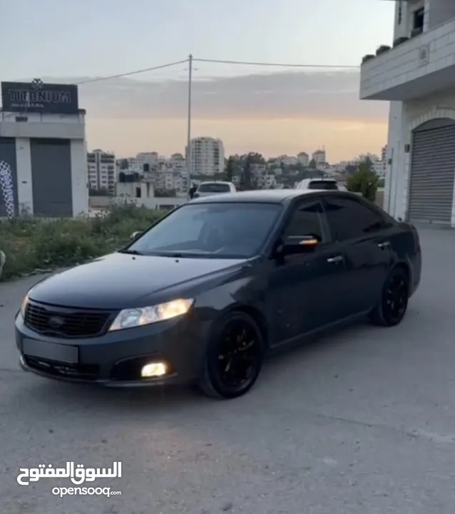 Kia للبيع للتواصل عبر الرقم