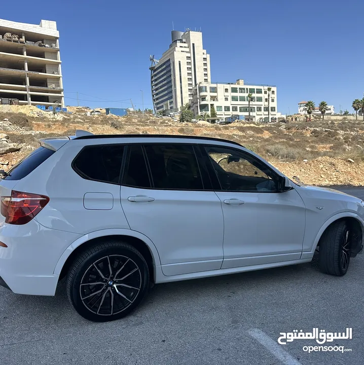 سيارة مميزة بكل تفاصيلها BMW X3