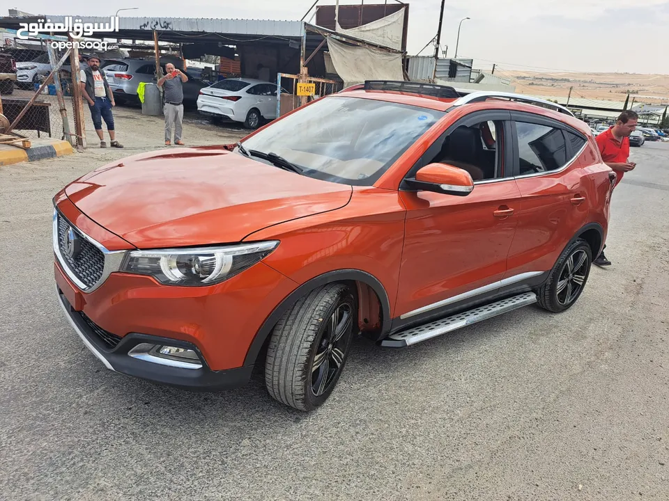 2020 MG ZS ممشى قليل فل مع بانوراما يصلح لسوق الاعفاءات