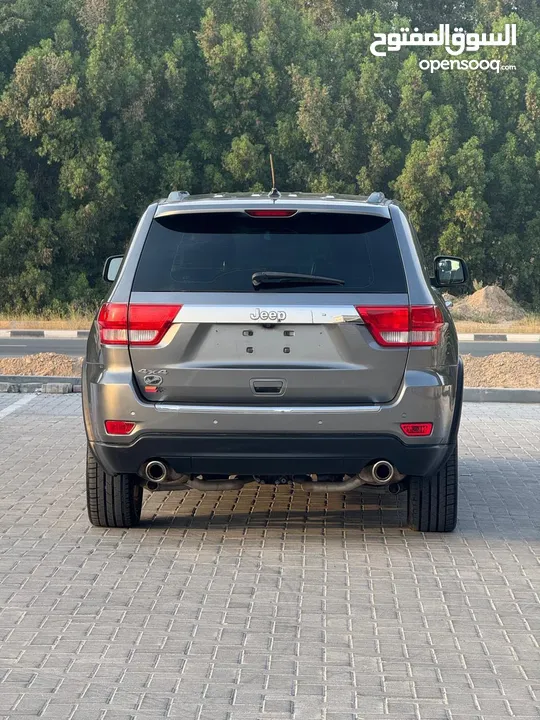 Jeep grand Cherokee 2013 full option