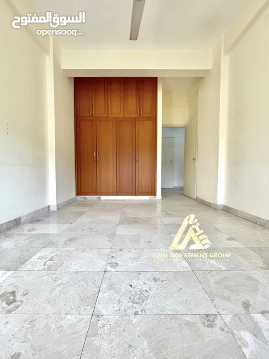 Spacious 3BHK flat for rent-Mutrah near Spar!!