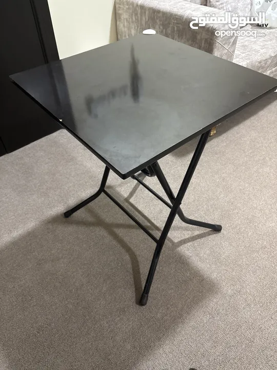 طاولة مطبخ او اي شي