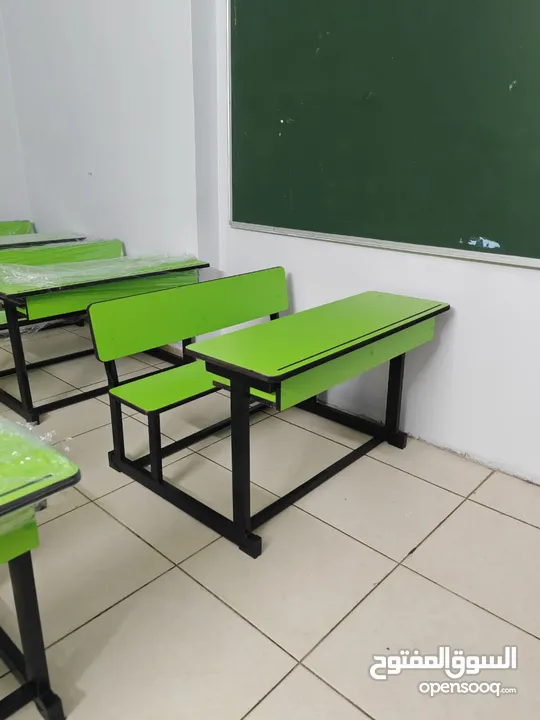 يتوفر لدينا صيانة اثاث المدارس والمكاتب والمراكز بجميع انوعها