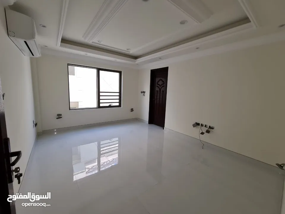 apartment for rent in Azaiba