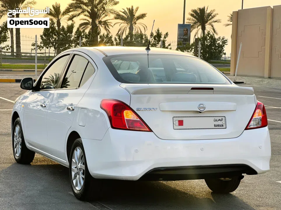 NISSAN SUNNY  2022  Full Option  Only 42000 Kms  Single Owner used