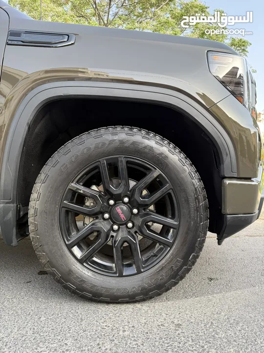 2023 SIERRA 1500 ELEVATION 4WD IN Deep Bronze Metallic Color  Low Millage ( 25,000)  2.7L Turbo