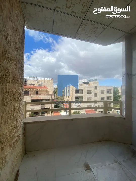 شقة مميزة للبيع في الجاردنز - خلف ابن الهيثم طابق ثالث 200م بسعر مغري