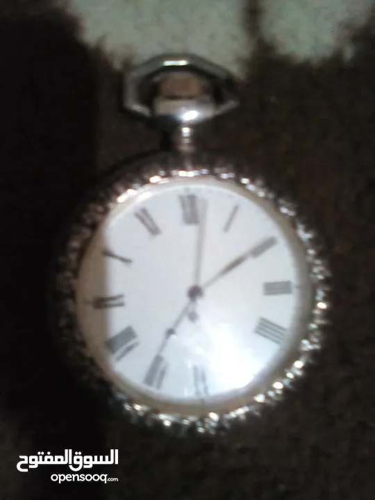 ساعة جيب محمولة انتيكة كما بالصورة جديده بسعر 100,000