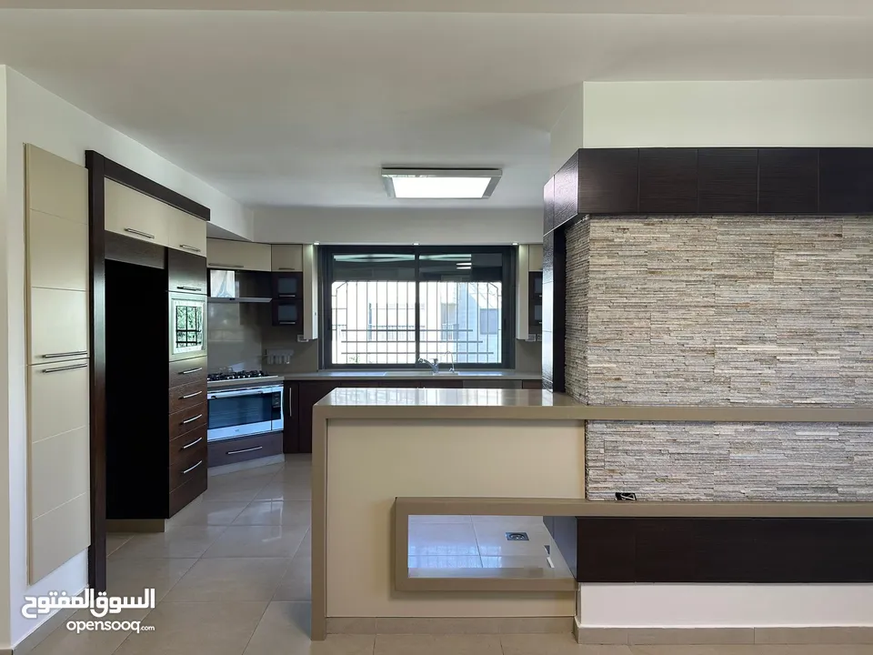 شقة في الطيرة للبيع بالقرب من مطعم جاسمين