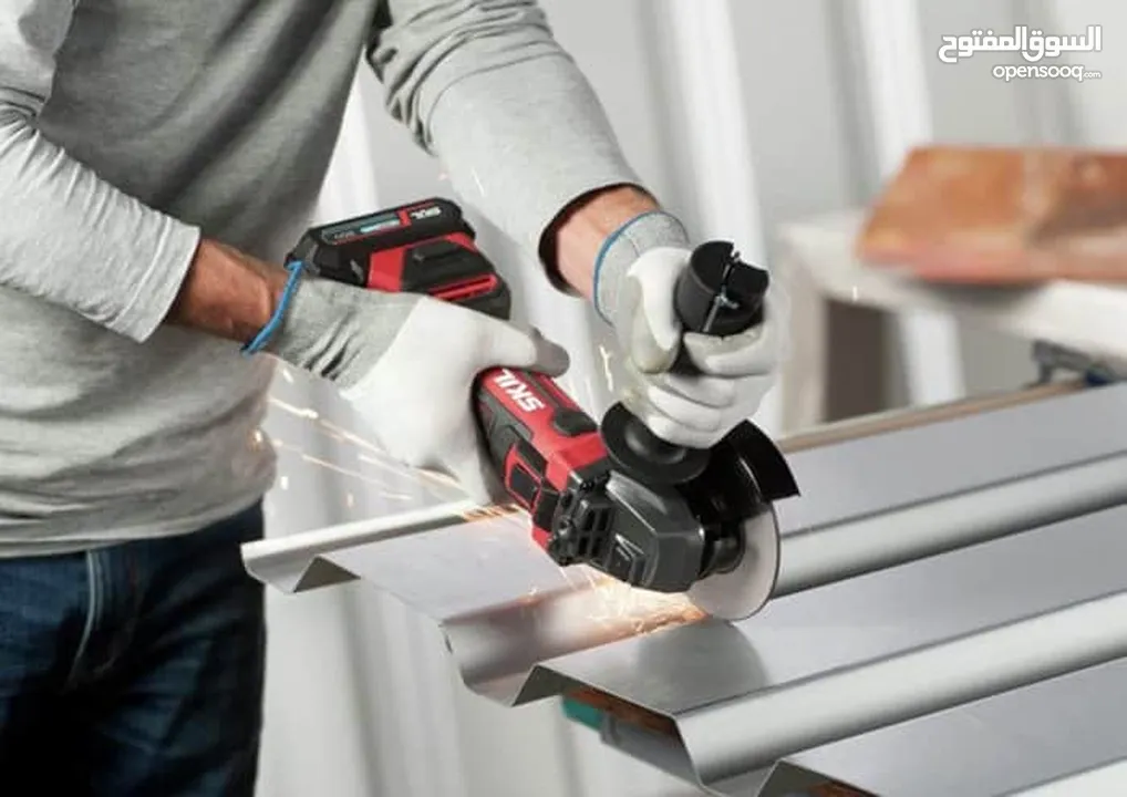 صنفرة زاوية لاسلكية SKIL 20V مع بداية ناعمة 115 مم (4.5 بوصة)