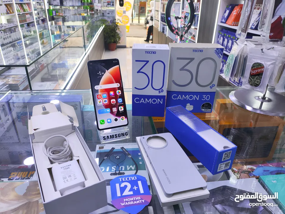 حبه عن الجديده CAMON 30 5G جيجا 512 رام 24 معه كامل اغراضو وسماعه الاصلية متوفر توصيل