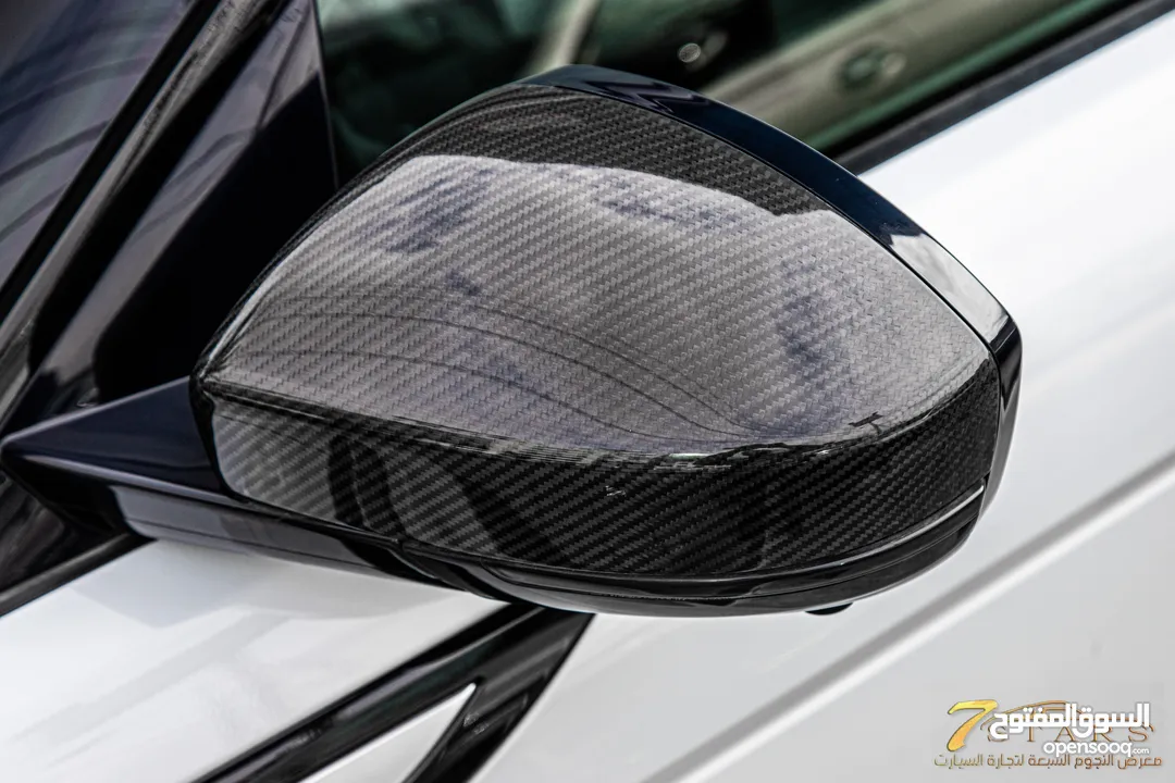 Range Rover Evoque 2020 P250 Se  السيارة وارد و صيانة الشركة و قطعت مسافة 33,000 كم فقط