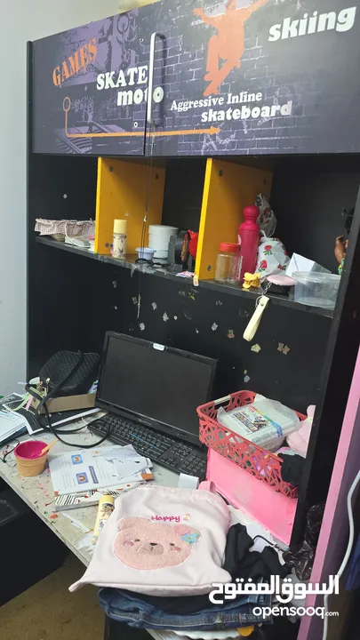 غرفة نوم بنات ومكتب وطاولة وسط بسعر مناسب